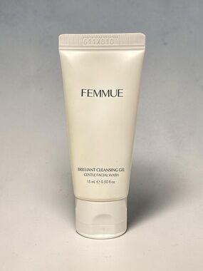 👑 Femmue Brilliant Cleansing Gel
